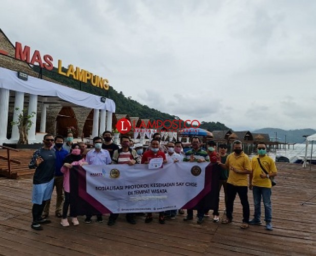 Piagam Destinasi Wisata Bersih, Sehat, Aman, dan Menjaga Lingkungan Diraih Pulau Tegal Mas