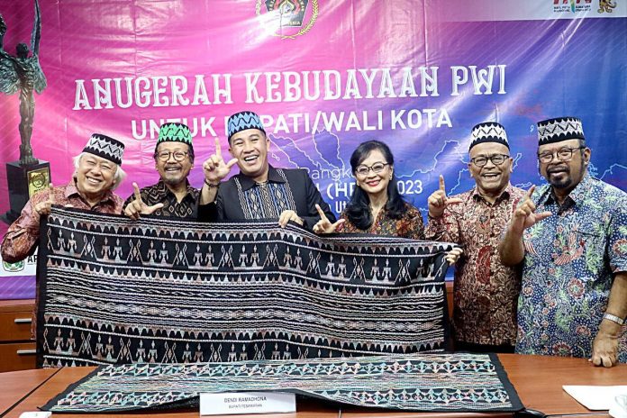 Bupati Pesawaran Bawa Sulam Jelujur Sampai Ke New York