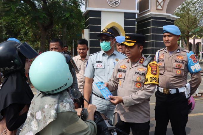 Polres Metro Gelar Kampanye Keselamatan Berlalulintas Ops Zebra Krakatau 2023