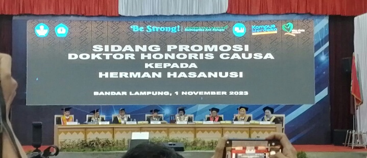 Herman HN Mendapatkan Gelar Doktor Honoris Causa Dari Universitas Lampung