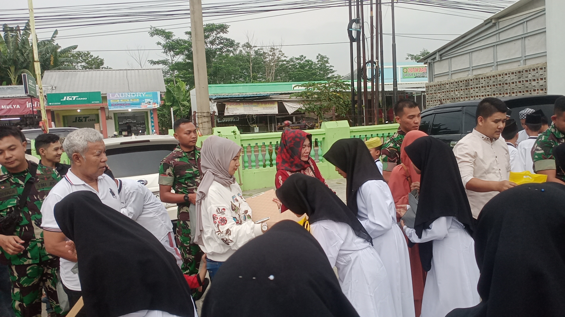 Berbagi Berkah Paket Ramadhan Dan Safari Ramadhan 1445H Konsorsium Multimedia Indonesia Lampung Bersama TNI/Polri, Stekholder Dan Pengusaha