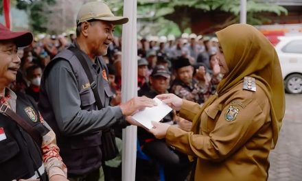 Setelah Idul Fitri Walikota Kembali Salurkan Dana Operasional Pamong Kelurahan