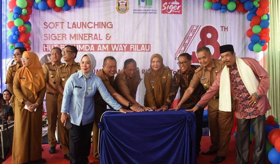 Pemerintah Kota Bandar Lampung Luncurkan Air Minum Siger Mineral