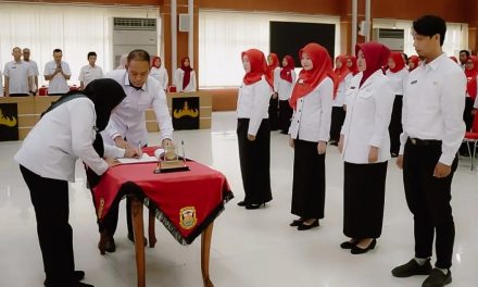 Walikota Bandar Lampung Serahkan SK PPPK Formasi 2023