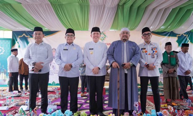 Pj. Gubernur Lampung Hadiri Peringatan Isra Mi’raj dan Harlah Ponpes Al Hikmah Istiqomah di Way Kanan