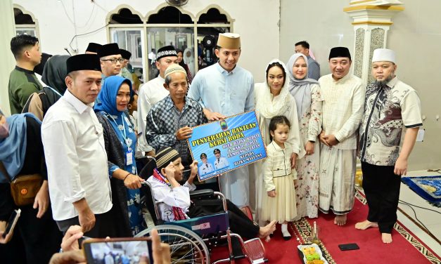 Serap Aspirasi Masyarakat di Safari Ramadan, Bupati Egi: Pasti Ada Jalan Keluarnya