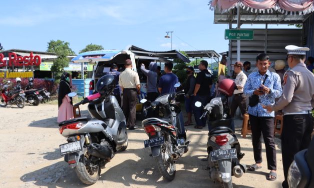 Polres Pringsewu Gelar Razia Kendaraan Bertajuk #BayarPajakCariRazia, Warga Antusias Manfaatkan Layanan