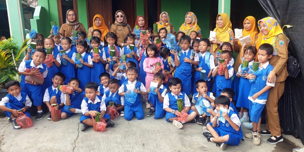 Program P5, TK Negeri Pembina Kalianda Kunjungi Pabrik Tempe