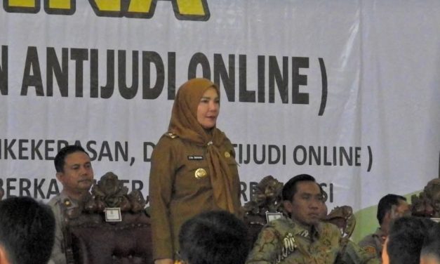 Walikota Bandar Lampung, Hj. Eva Dwiana Membuka Acara Pendidikan dan Pelatihan Satgas Remaja Anti Narkoba, Anti Kekerasan, Anti Judi Online (RETINA) oleh Pemerintah Kota Bandar Lampung di Bumi Perkemahan Cabang Kota Bandar Lampung