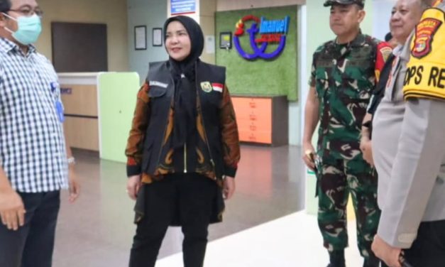 Menjelang perayaan Hari Raya Idul Fitri 1446 H, Walikota Bandar Lampung bersama jajaran Forum Koordinasi Pimpinan Daerah (Forkopimda) Kota Bandar Lampung Meninjau Posko Terpadu Pengamanan dan Pelayanan Lebaran