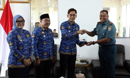 Bupati Lampung Selatan Terima Audiensi Danlanal Lampung dalam Rangka Silaturahmi dan Penguatan Sinergi