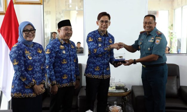 Bupati Lampung Selatan Terima Audiensi Danlanal Lampung dalam Rangka Silaturahmi dan Penguatan Sinergi