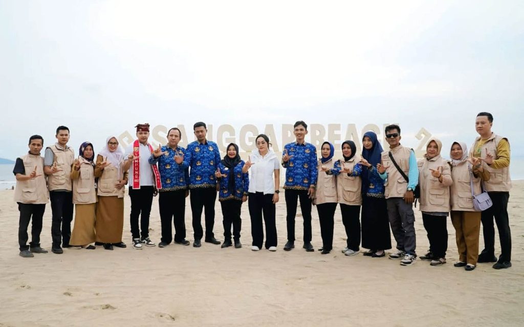 Kunjungi Dua Destinasi Wisata Lamsel, Zita Anjani: Pantai Lampung Selatan Selalu Bikin Takjub