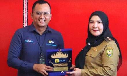 Walikota Bandar Lampung Hj. Eva Dwiana Menerima Audiensi Pimpinan Perusahan Listrik Negara (PLN) Unit Pelaksana Pelayanan Pelanggan (UP3) Tanjung Karang Bandar Lampung