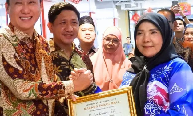 Walikota Bandar Lampung, Hj. Eva Dwiana Meresmikan Pembukaan Karang Indah Mall (KIM)
