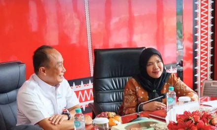 Walikota Bandar Lampung Hj. Eva Dwiana Menerima Audiensi Kepala Badan Kepegawaian Negara (BKN) Prof. Dr. Zudan Arif Fakrulloh, S.H., M.H. di Ruang Rapat Walikota