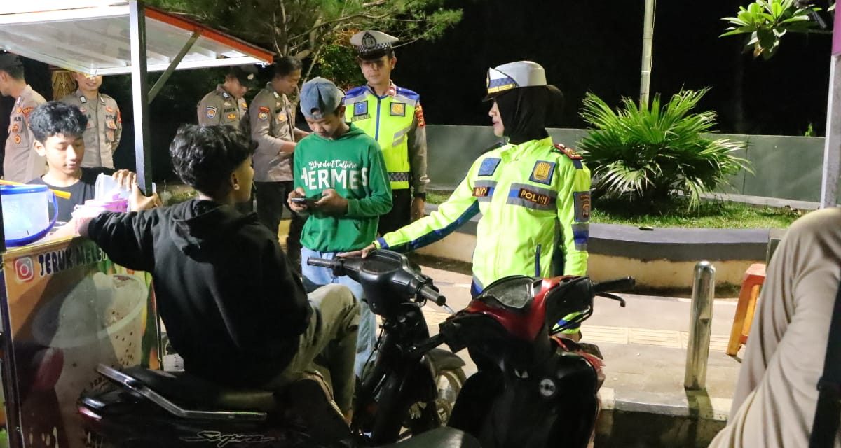 Polres Pesawaran Gelar KRYD Malam Libur, Satlantas Fokuskan Pengamanan dan Kelancaran Arus Lalu Lintas di Wilayah Gedong Tataan
