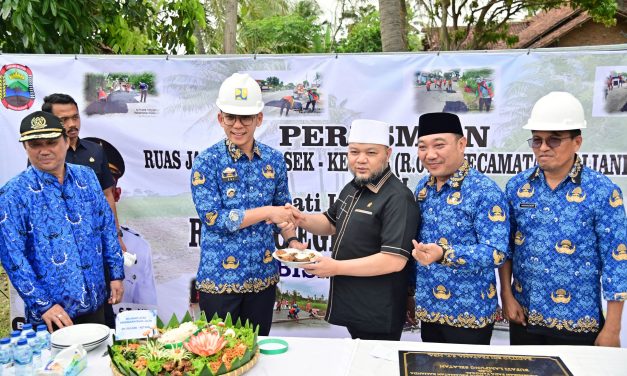Dukung Akses Wisata Pantai, Bupati Egi Resmikan Ruas Jalan Simpang Polsek Kalianda – Ketang