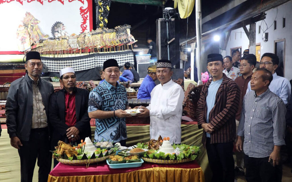 Wabup Syaiful Buka Tradisi Bersih Desa dan Peringatan 1 Muharam di Bandarejo