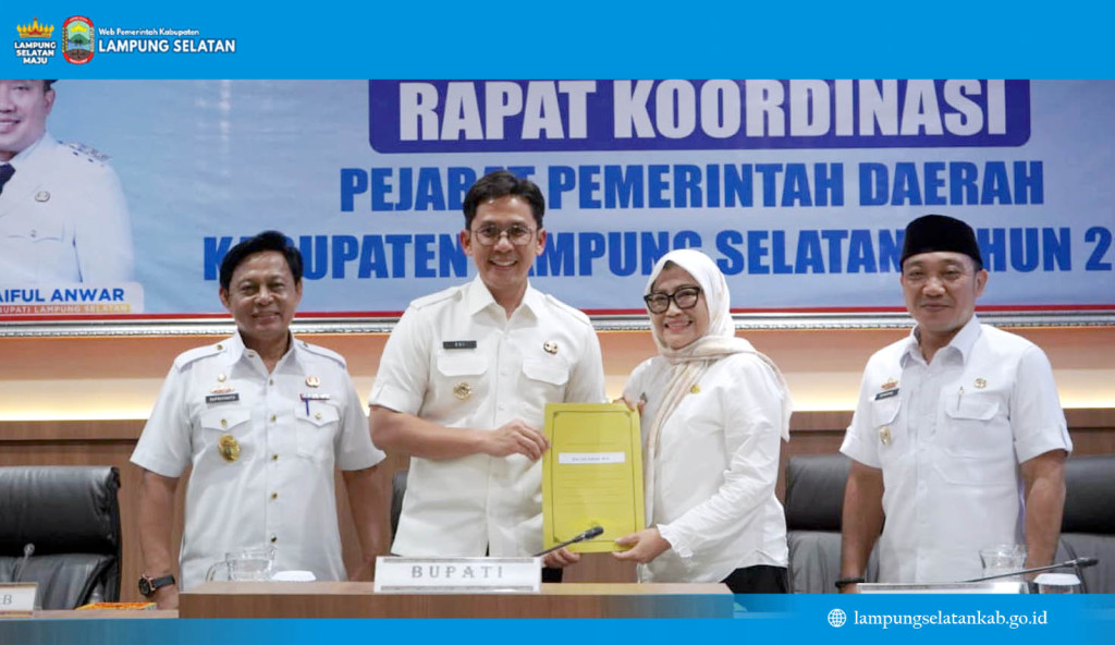 Bupati Lampung Selatan, Radityo Egi Pratama, resmi menunjuk Asisten Pemerintahan dan Kesejahteraan Rakyat, Intji Indriati, sebagai Pelaksana tugas