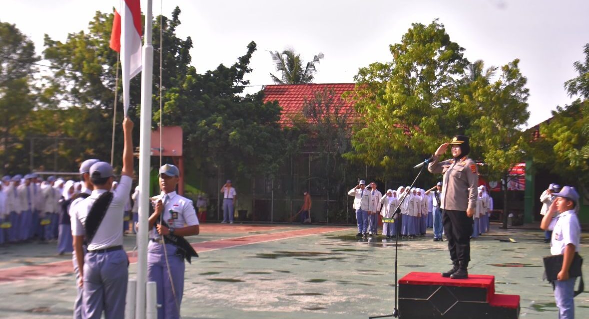 Pejabat Utama Polda Lampung Jadi Irup SMA/SMK/MAN di Bandar Lampung, Berikan Edukasi Langsung Ke Generasi Muda