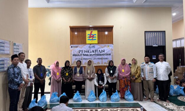Jelang Hari Kesaktian Pancasila, YBM PLN UP3 Pringsewu Gerak Cepat Salurkan Bantuan Korban Bencana