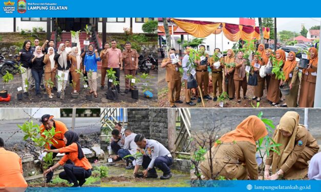 5.792 PPPK Paruh Waktu Lampung Selatan Tanam Pohon Serentak, Kampanye “Pohon Asuh” Gaungkan Gerakan Hijau dari Birokrasi