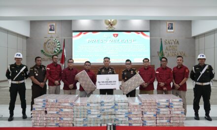 KEJATI LAMPUNG TERIMA DANA TITIPAN 100 M HASIL TIPIKOR PENGGUNAAN DAN PEMANFAATAN KAWASAN HUTAN DI PROVINSI LAMPUNG