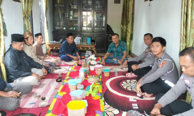 Kasat Lantas Polres Tanggamus Jalin Silaturahmi Idul Fitri Dengan Mirza S.E