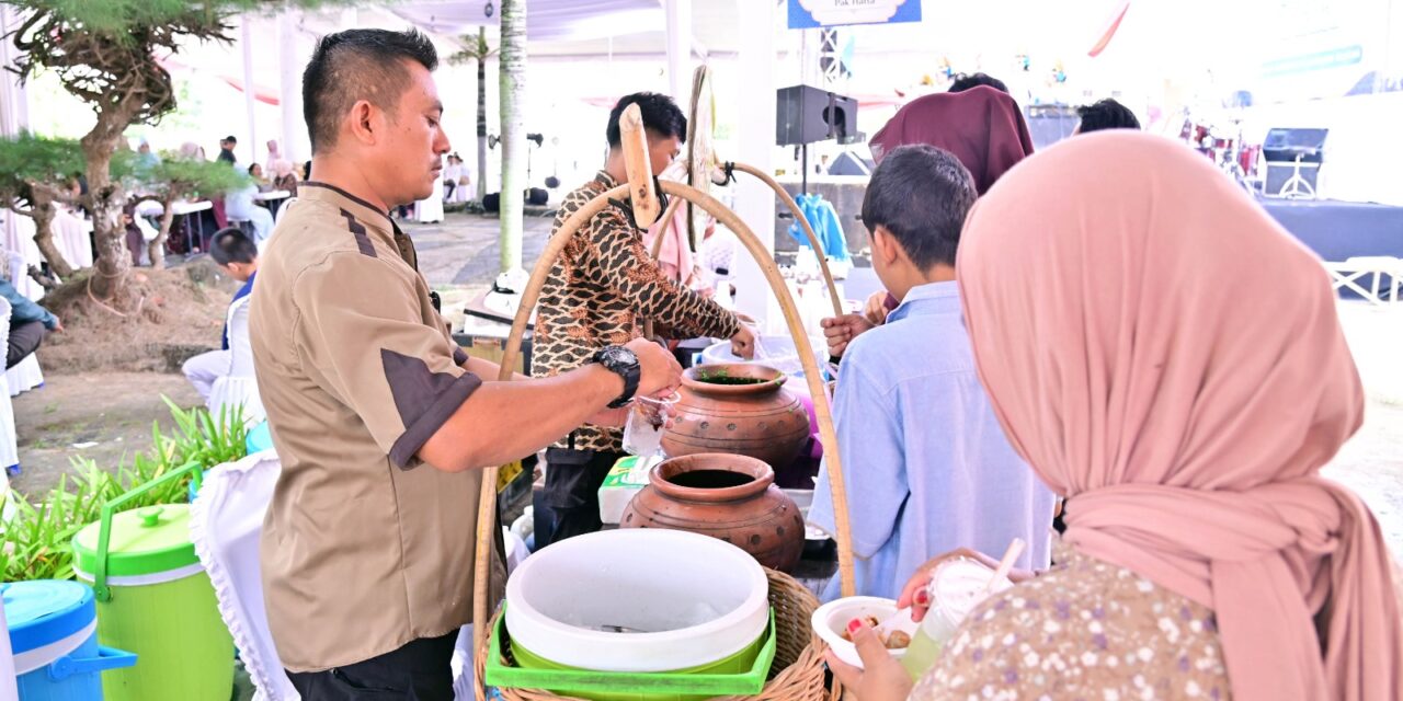 Halalbihalal di Lamban Rakyat Jadi Berkah UMKM, Dagangan Ludes Diborong dan Dibagikan Gratis