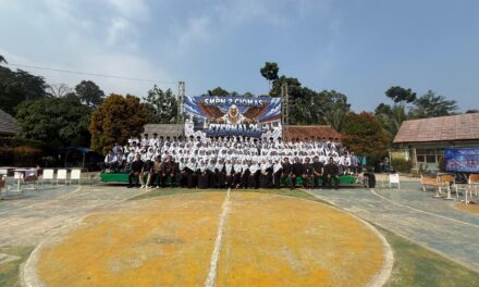Suasana Haru dan Penuh Kebahagiaan, Siswa-Siswi SMPN 2 Ciomas Resmi Berpisah