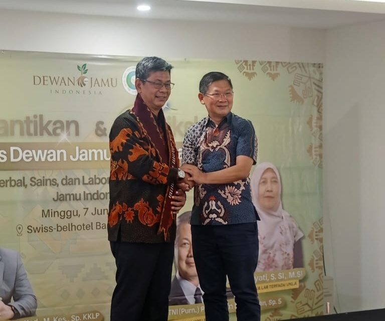 Prof Asep Sukohar Resmi Dilantik Jadi Ketua Dewan Jamu Provinsi Lampung