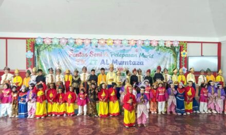 Air Mata Haru dan Senyum Bangga di Aula PKK Kalianda: Momentum ‘Hari Merdeka’ Angkatan VIII TK IT Al Mumtaza