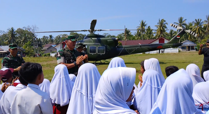 Pangdam XXI/Raden Inten Tinjau KDKMP di pekon tampang Muda kecamatan Pematang Sawa, Pastikan Kapal Motor Laut Dukung Distribusi Logistik Wilayah Terpencil