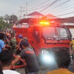 Aksi Heroik, Prajurit Yonif 945/PPC Selamatkan Permukiman Warga