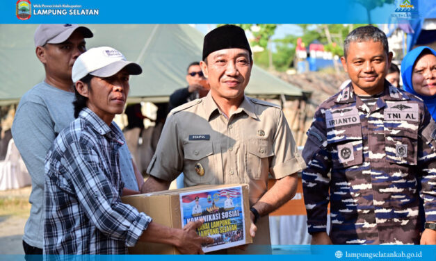 Peringati HUT Kodaeral III, Lanal Lampung dan Pemkab Lampung Selatan Hadirkan Pelayanan Kesehatan Gratis dan Bakti Sosial di Dermaga Bom