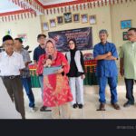 Kepala Sekolah SMPN 5 Balam Marlena, M. Pd Lantik Ketua Umum dan Pengurus IKBA-SP45TA
