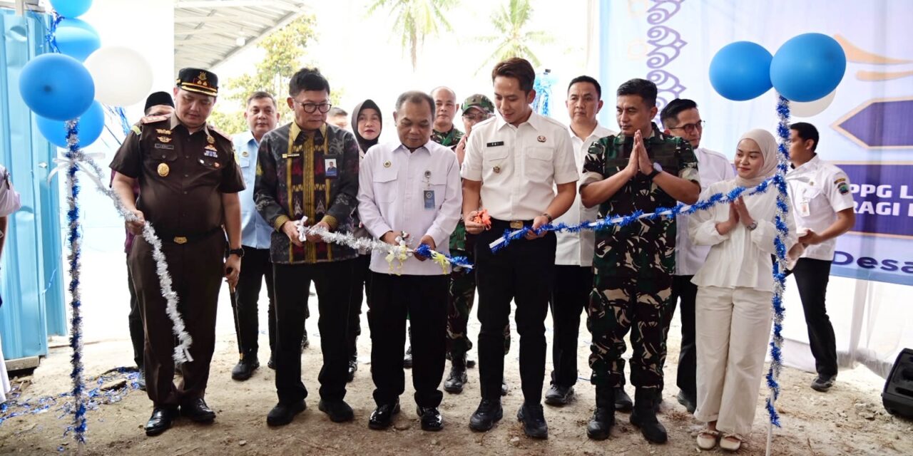 Anak-anak Sragi Sambut Gembira MBG, SPPG 3T Bandar Agung Buka Peluang Ekonomi Warga